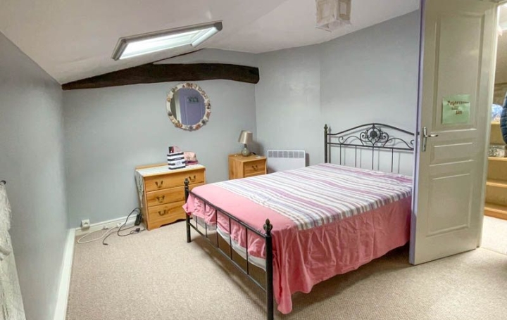 Maison CHEF-BOUTONNE (79110)  135 m2 165 850 € 