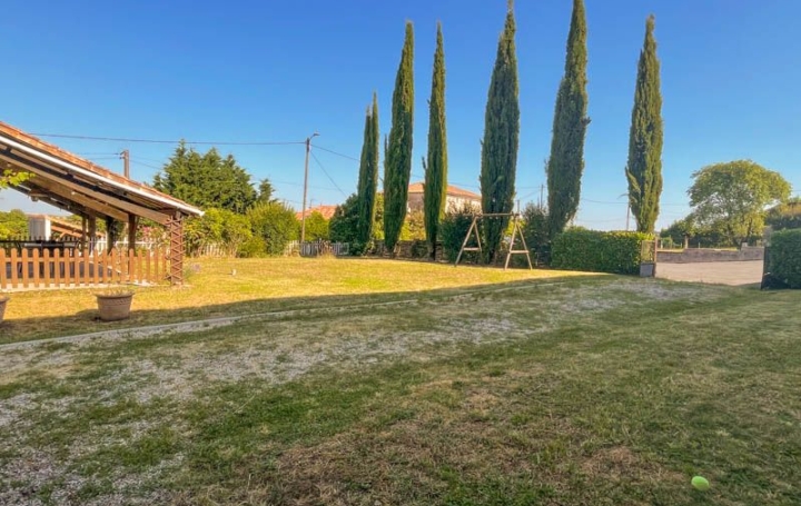 Maison CHEF-BOUTONNE (79110)  135 m2 165 850 € 