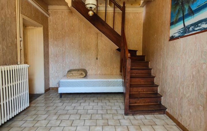 Maison SAUZE-VAUSSAIS (79190)  194 m2 139 800 € 