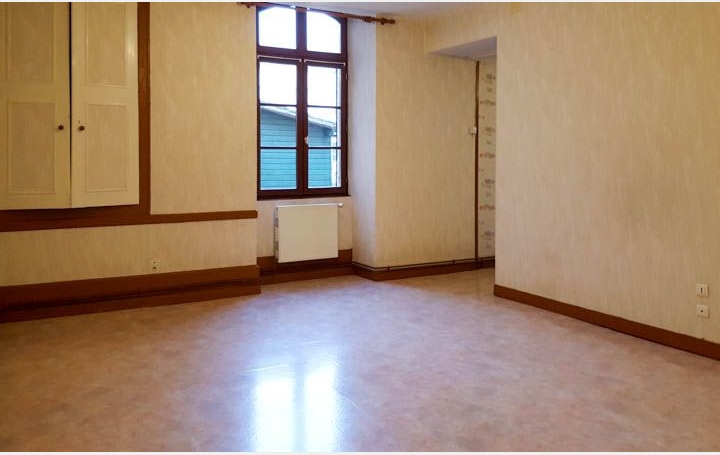 Maison RUFFEC (16700)  280 m2 315 000 € 