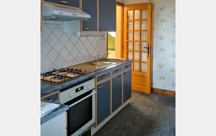 Maison RUFFEC (16700)  280 m2 315 000 € 