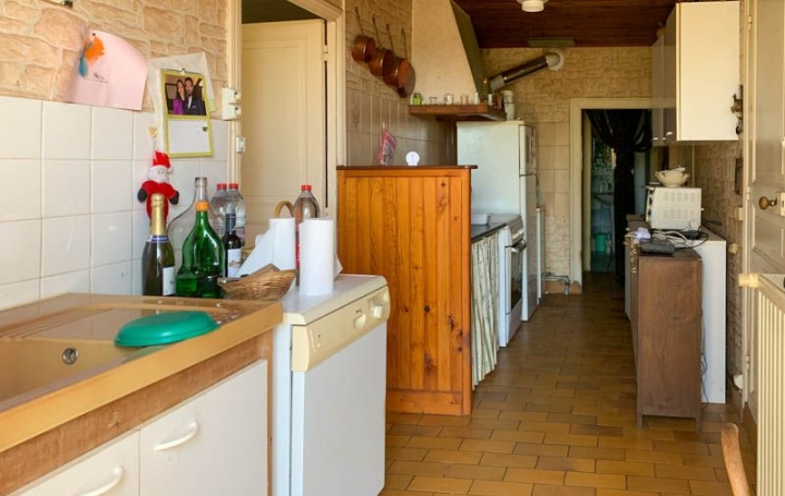 Maison RUFFEC (16700)  95 m2 88 000 € 