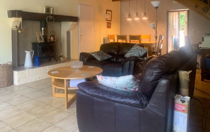 Maison SAUZE-VAUSSAIS (79190)  155 m2 95 180 € 