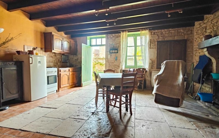 Maison SAUZE-VAUSSAIS (79190)  113 m2 98 000 € 