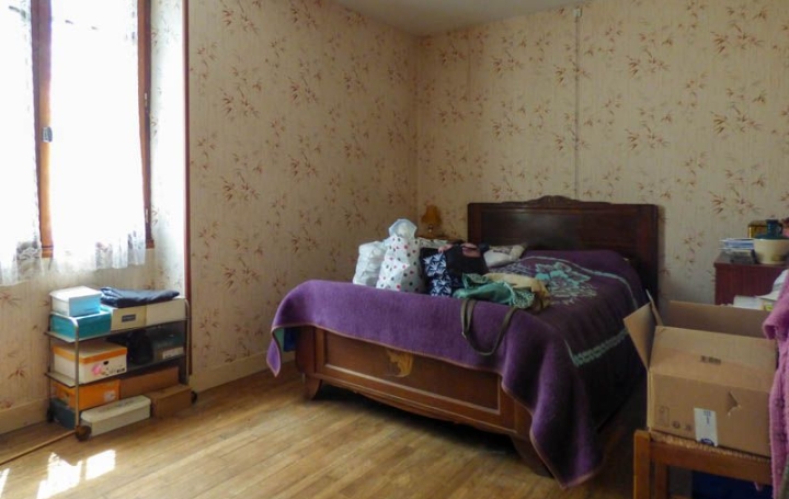 Maison SAUZE-VAUSSAIS (79190)  120 m2 109 000 € 