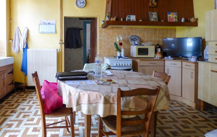 Maison SAUZE-VAUSSAIS (79190)  120 m2 109 000 € 