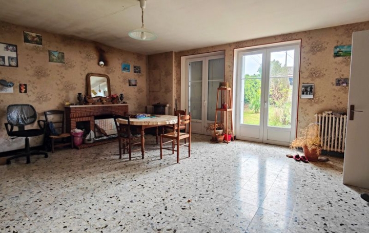 Maison CHEF-BOUTONNE (79110)  116 m2 98 460 € 