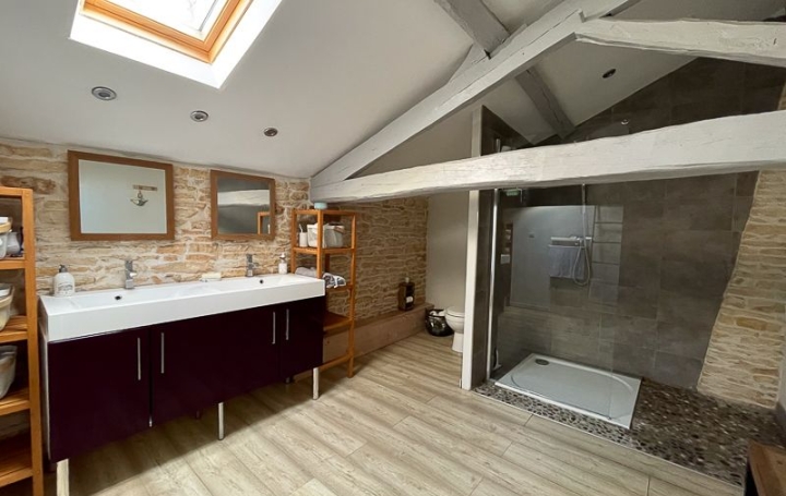 Maison BRUX (86510)  155 m2 165 500 € 