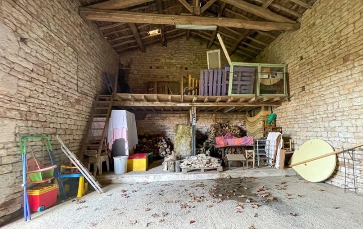 Maison MELLE (79500)  150 m2 217 000 € 