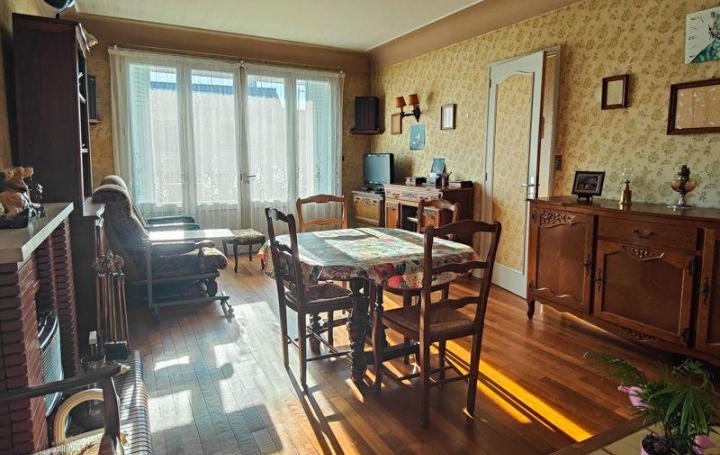 Maison de ville SAUZE-VAUSSAIS (79190)  113 m2 92 990 € 