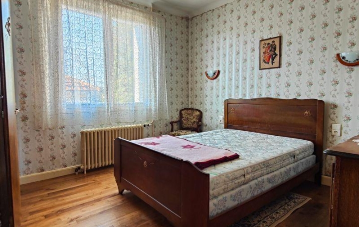 Maison de ville SAUZE-VAUSSAIS (79190)  113 m2 92 990 € 