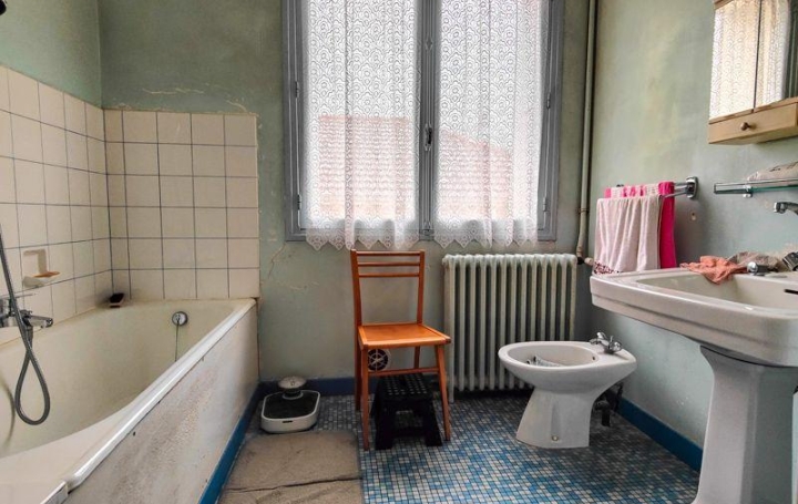 Maison de ville SAUZE-VAUSSAIS (79190)  113 m2 92 990 € 