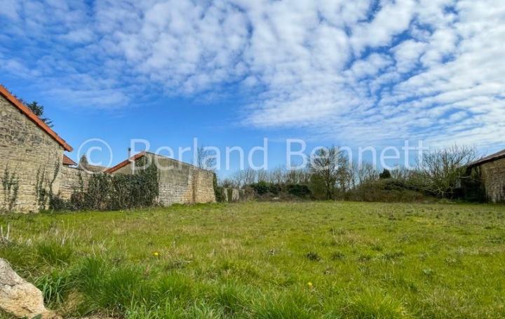 Terrain CHEF-BOUTONNE (79110)   18 500 € 