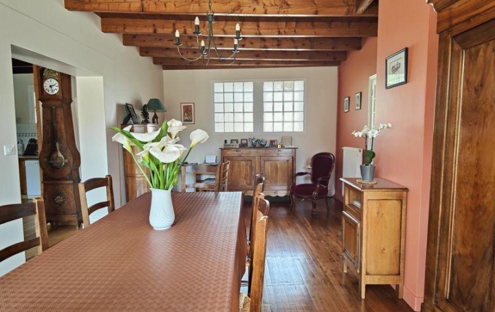 Maison SAUZE-VAUSSAIS (79190)  260 m2 249 000 € 