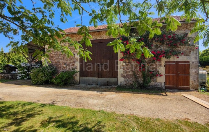 Maison SAUZE-VAUSSAIS (79190)  260 m2 249 000 € 