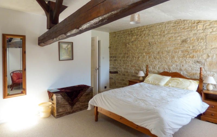 Maison CHEF-BOUTONNE (79110)  224 m2 233 640 € 