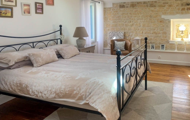 Maison SAUZE-VAUSSAIS (79190)  303 m2 379 800 € 
