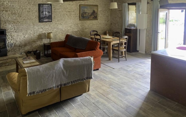 Maison SAUZE-VAUSSAIS (79190)  439 m2 390 350 € 