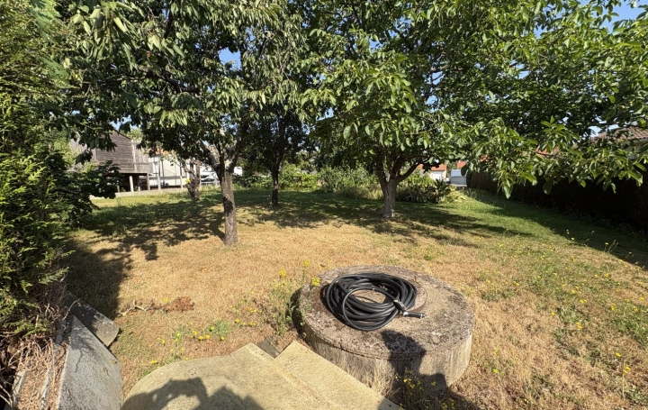 Terrain BEGROLLES-EN-MAUGES (49122)   79 600 € 