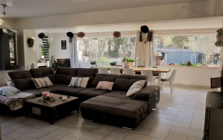 Réseau Immo-diffusion : Maison  CORBERE  212 m2 448 000 € 