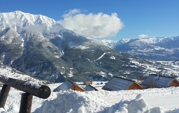 Réseau Immo-diffusion : Appartement P2  REALLON  27 m2 350 € 