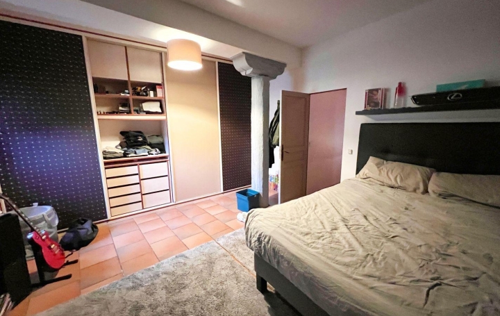 Maison TOUROUZELLE (11200)  303 m2 572 000 € 