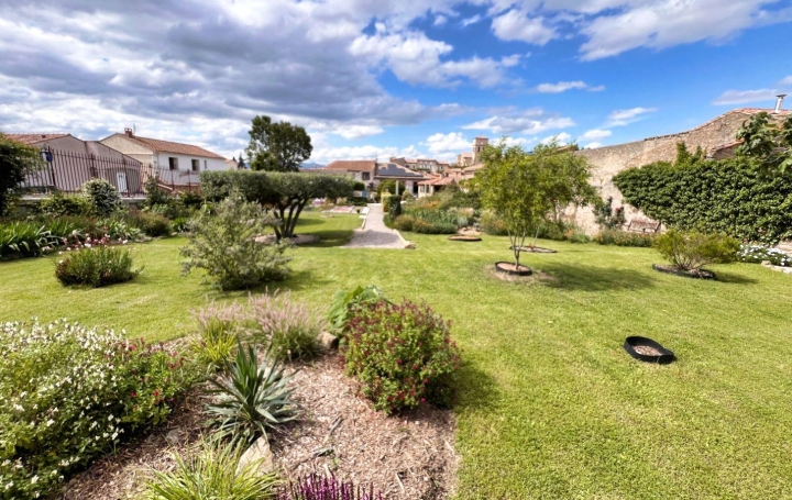 Maison TOUROUZELLE (11200)  303 m2 572 000 € 