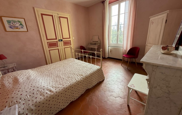 Propriété ARGELIERS (11120)  550 m2 639 000 € 