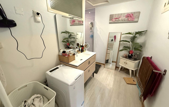 Maison AIGUES-VIVES (34210)  190 m2 330 000 € 