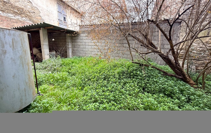 Autre POUZOLS-MINERVOIS (11120)  520 m2 109 000 € 