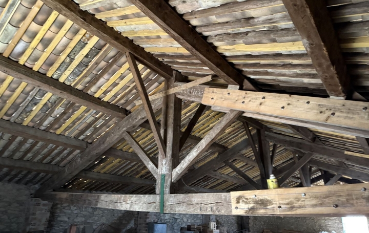 Autre POUZOLS-MINERVOIS (11120)  520 m2 109 000 € 