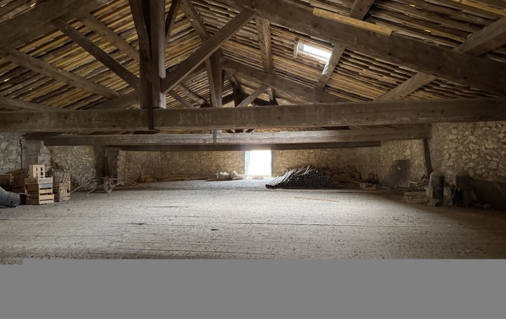 Autre POUZOLS-MINERVOIS (11120)  520 m2 109 000 € 