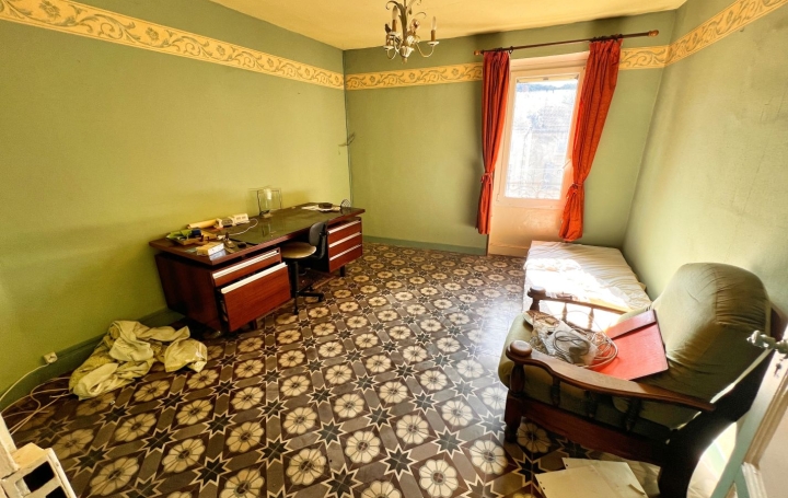 Maison BIZE-MINERVOIS (11120)  175 m2 188 000 € 