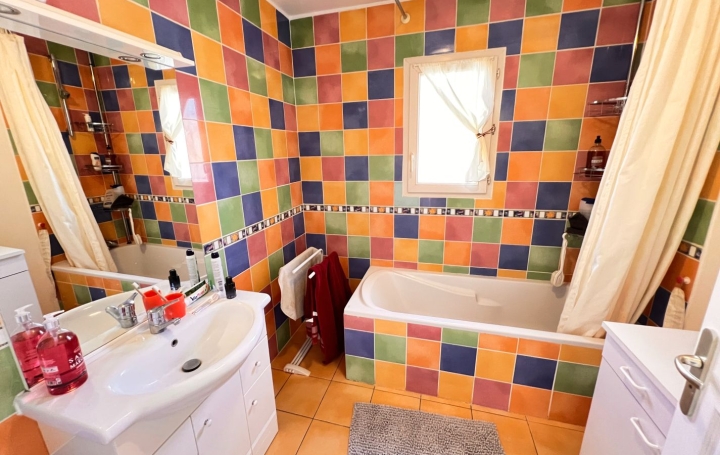 Villa ARGELIERS (11120)  100 m2 273 000 € 