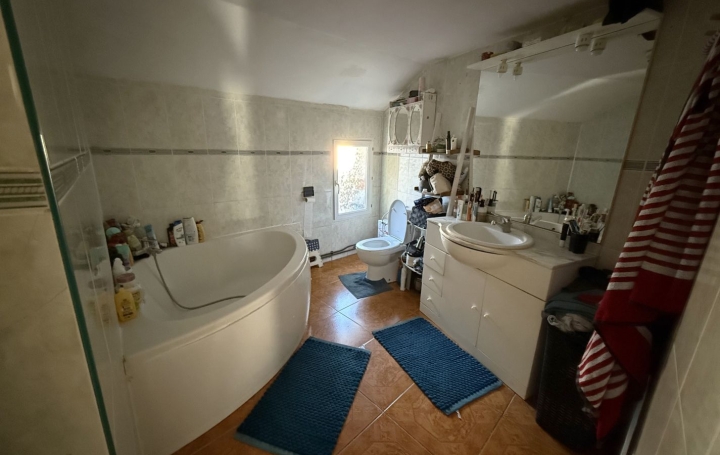 Maison de village PUISSERGUIER (34620)  133 m2 143 000 € 