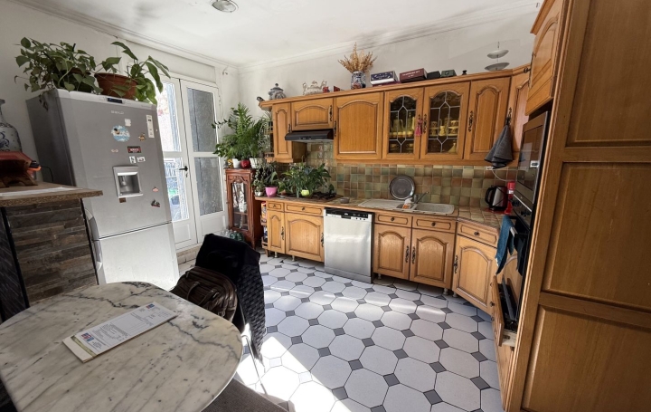 Maison de village PUISSERGUIER (34620)  133 m2 143 000 € 