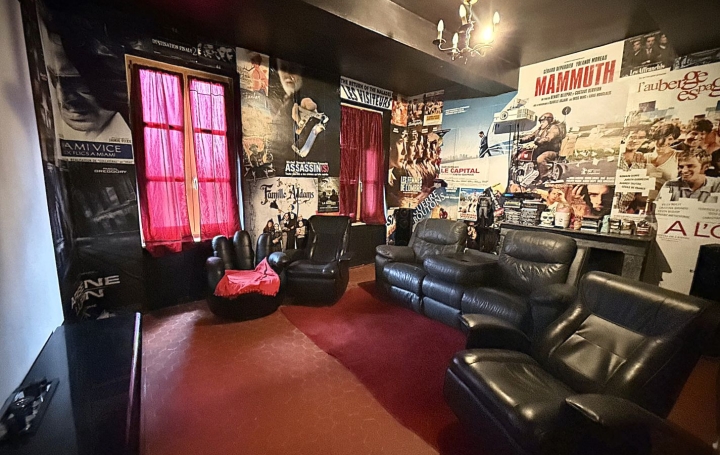 Maison COURSAN (11110)  345 m2 238 000 € 