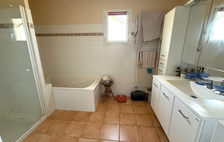 Maison OUVEILLAN (11590)  170 m2 375 000 € 