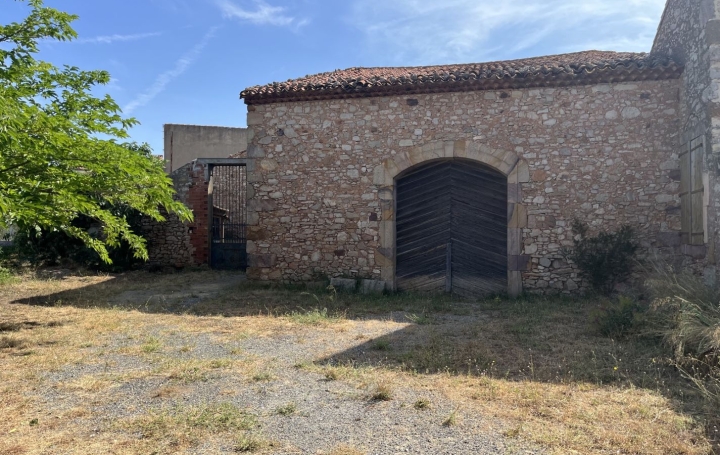 Domaine VILLESPASSANS (34360)  340 m2 174 000 € 