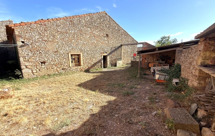 Domaine VILLESPASSANS (34360)  340 m2 174 000 € 