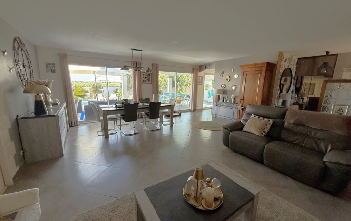 Villa ARGELIERS (11120)  247 m2 589 000 € 