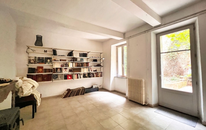 Maison FABREZAN (11200)  207 m2 263 000 € 