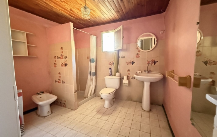 Maison de village OUVEILLAN (11590)  99 m2 79 000 € 