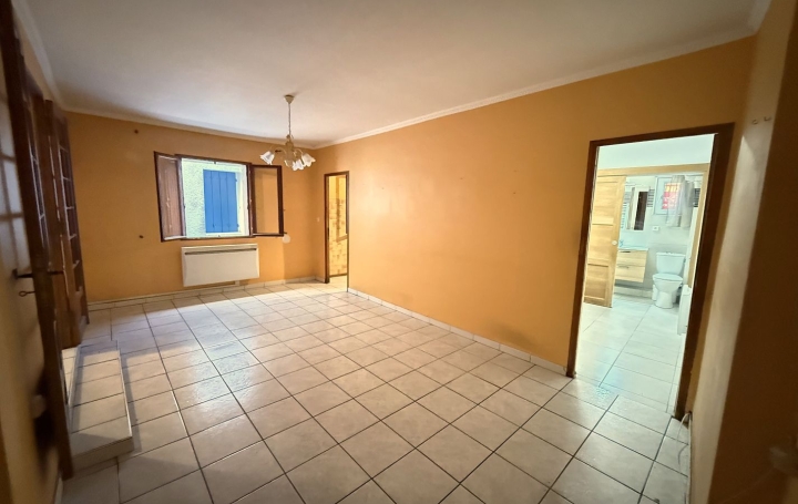 Maison de village OUVEILLAN (11590)  99 m2 79 000 € 