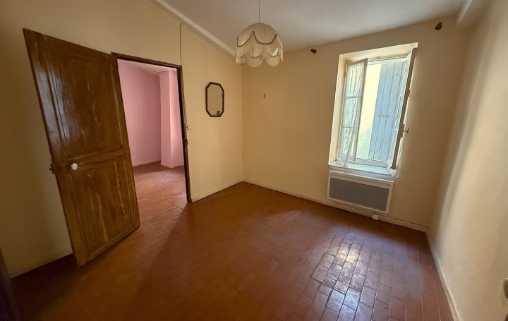 Maison de village OUVEILLAN (11590)  99 m2 79 000 € 