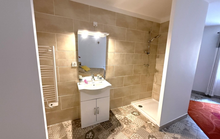 Maison de village MONTOULIERS (34310)  192 m2 270 000 € 