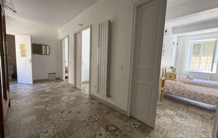 Maison de village MONTOULIERS (34310)  192 m2 270 000 € 