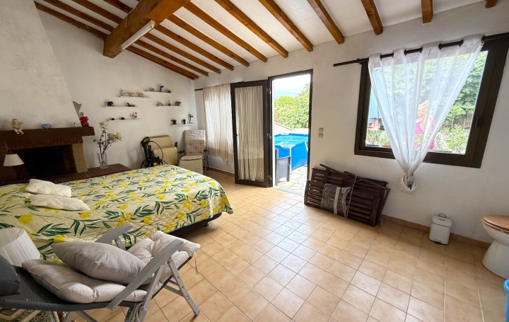 Maison de village OLONZAC (34210)  143 m2 59 000 € 