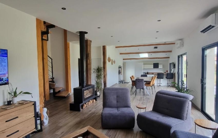 Maison PAVIE (32550)  150 m2 395 000 € 