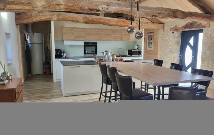 Maison LECTOURE (32700)  185 m2 272 000 € 